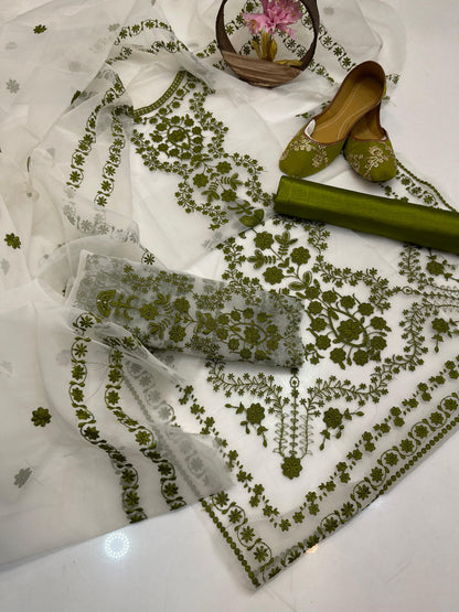 ✨ New Collection Organza Embroidered Suit with Organza Dupatta & Matching Khusa Gift
