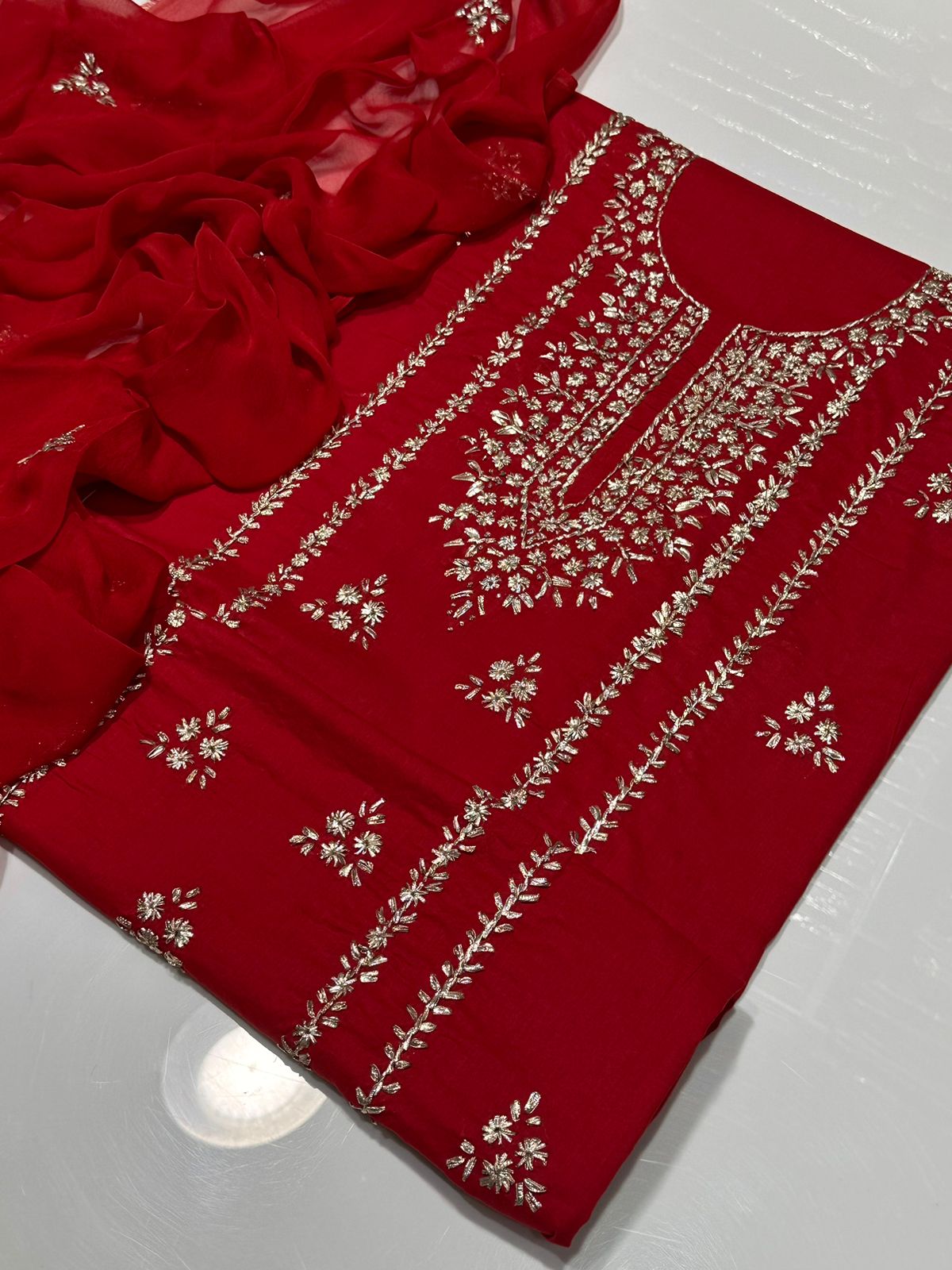 ✨ NEW COLLECTION 2026 – Pure Lawn 3-Piece Suit with Handmade Gotta Work & Embroidered Chiffon Dupatta