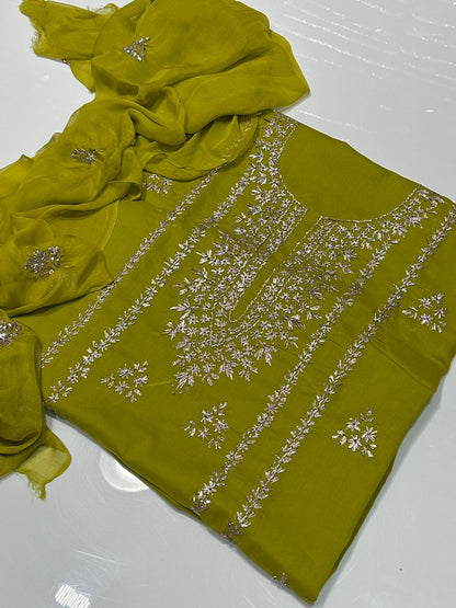 ✨ NEW COLLECTION 2026 – Pure Lawn 3-Piece Suit with Handmade Gotta Work & Embroidered Chiffon Dupatta