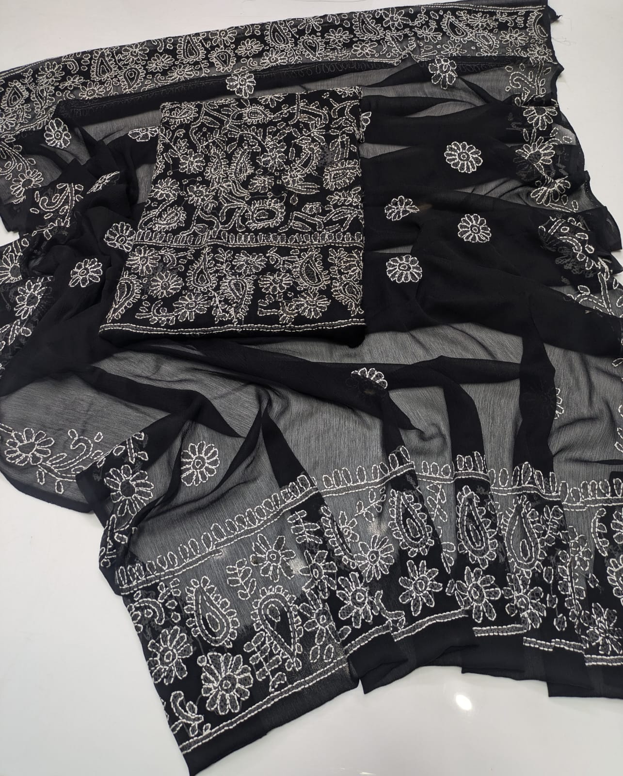 ✨ Premium 2-Piece Bamber Chiffon Handmade Chicken Kari Suit with Heavy Border Dupatta