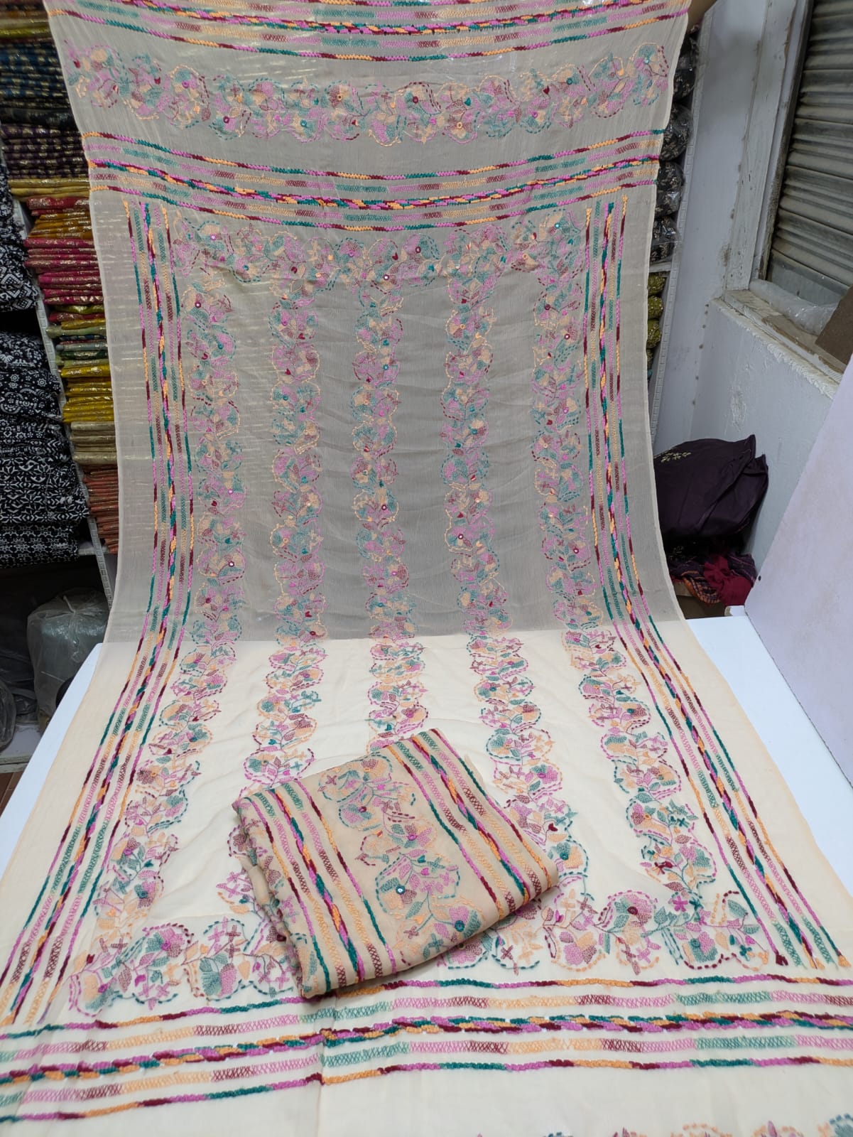 ✨ Most Demanded Collection – Soft Crinkle Chiffon Handmade Kacha Tarkashi Tanka Mirror Work 2-Piece Suit