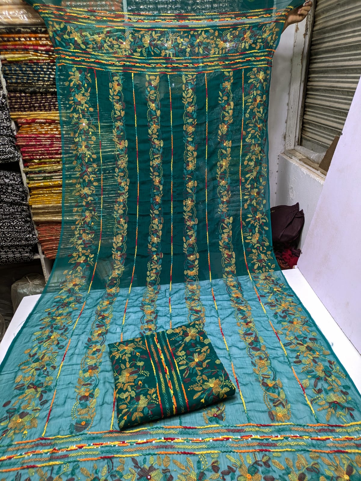 ✨ Most Demanded Collection – Soft Crinkle Chiffon Handmade Kacha Tarkashi Tanka Mirror Work 2-Piece Suit