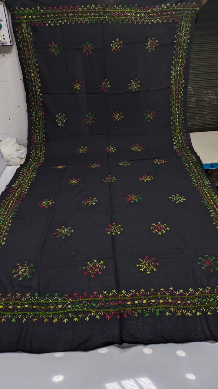 🌸 Special Summer Collection – Pure Soft Lawn Suit with Handmade Multani Balochi Tanka Embroidery & Full Dupatta